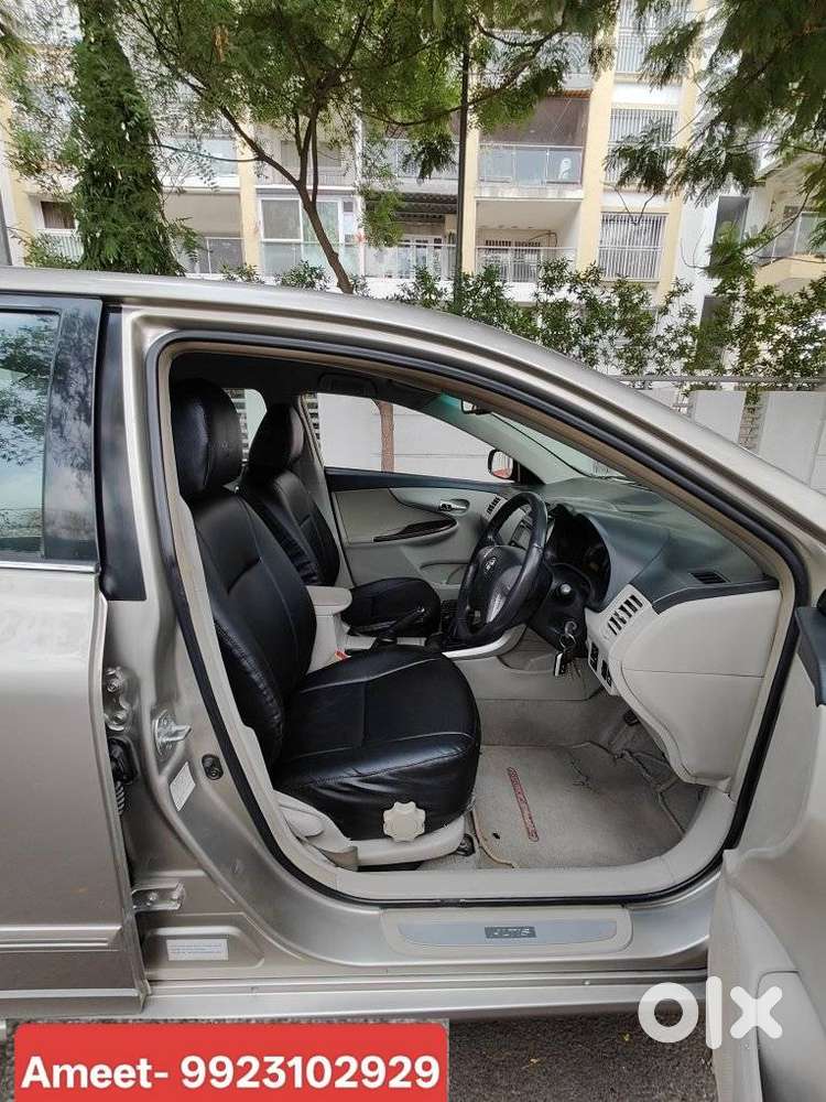Toyota Corolla Altis Facelift, 2014, Petrol