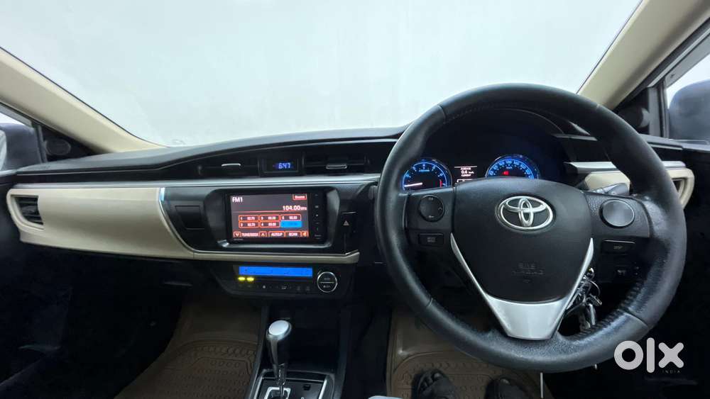 Toyota Corolla Altis G At, 2015, Petrol