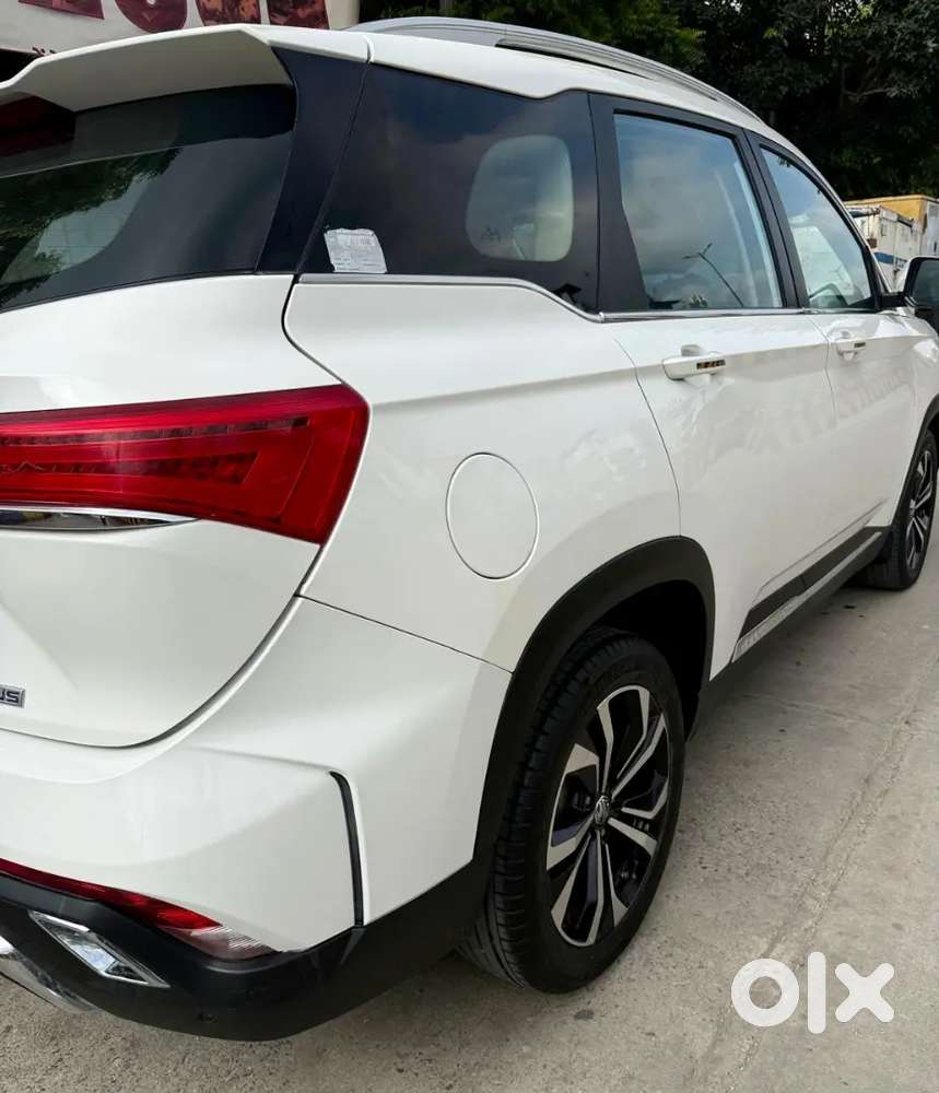 Mg Hector Plus 2023