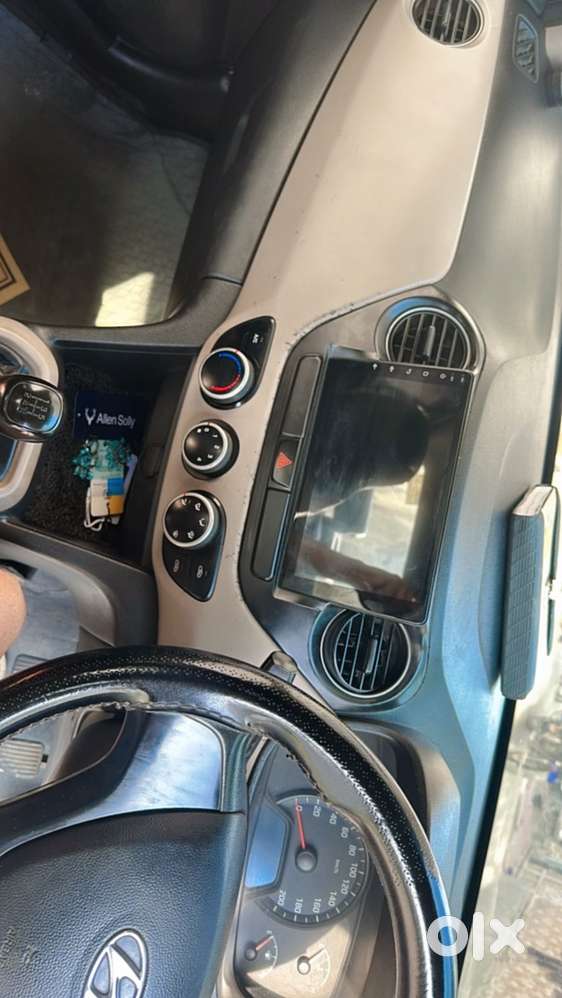 2017 Hyundai Xcent Base