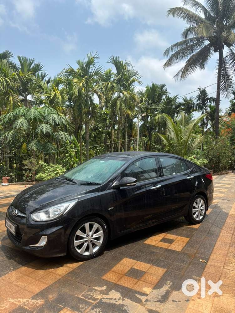 Hyundai Fluidic Verna 2012