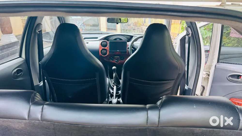Toyota Etios Liva 2012