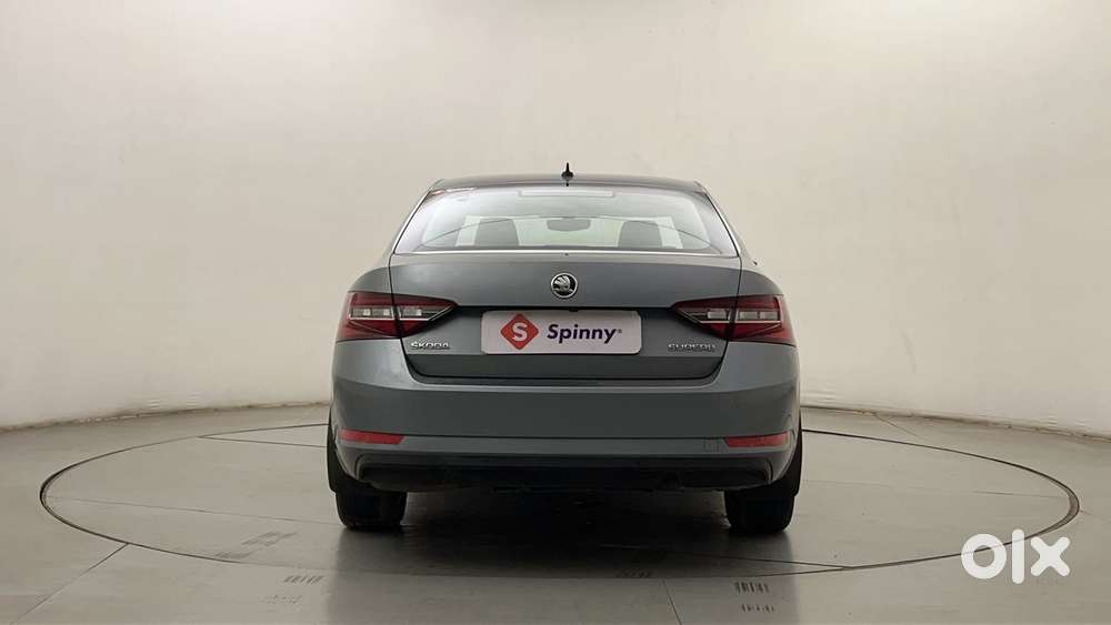 Skoda Superb Lk 1.8 Tsi At, 2018, Petrol