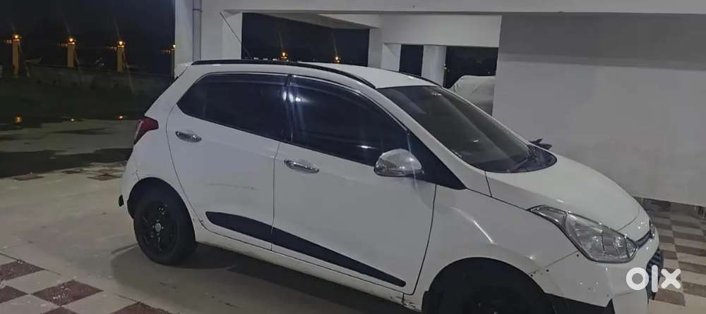 Hyundai Grand I10 Sportz Petrol 2019