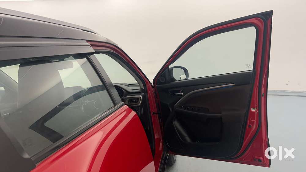 Maruti Suzuki Vitara Brezza 1.5 Zxi Plus At Dual Tone, 2022, Petrol