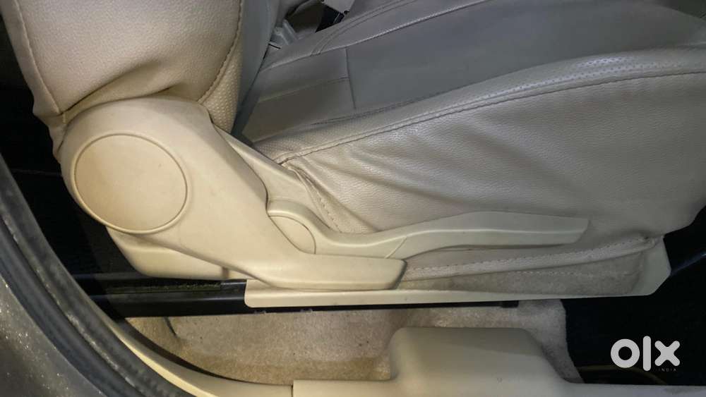 Maruti Suzuki Swift Dzire 1.2 Zxi Bsiv, 2018, Petrol