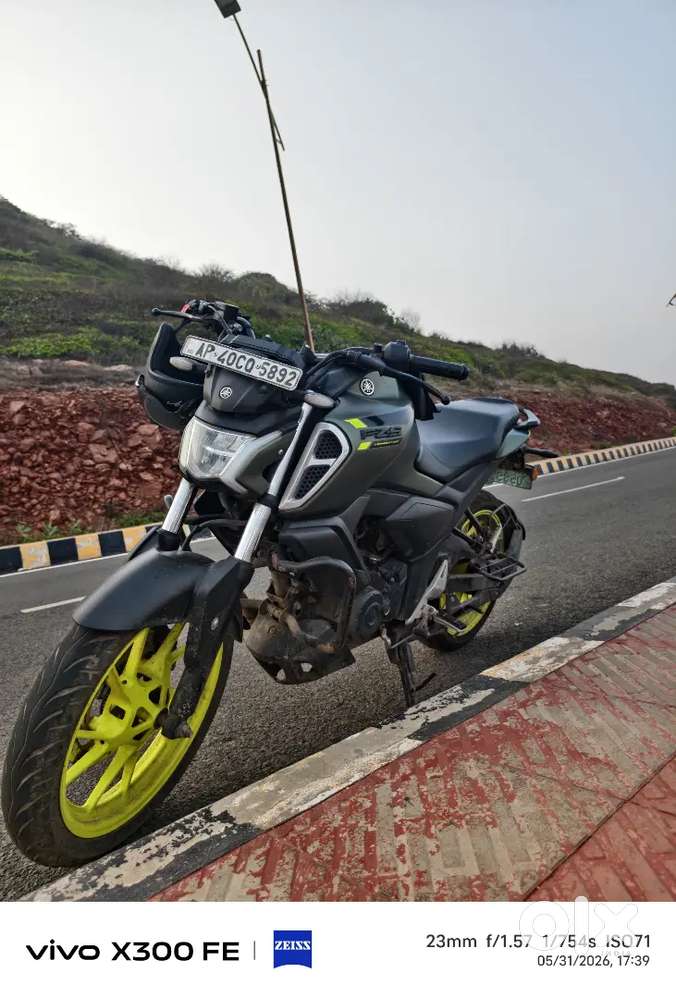 Yamaha FZS Fi 2024 new chains pocket