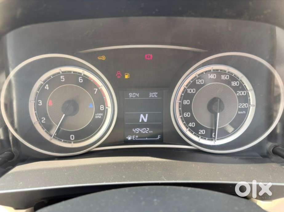 Maruti Suzuki Swift Dzire Amt Zxi, 2018, Petrol