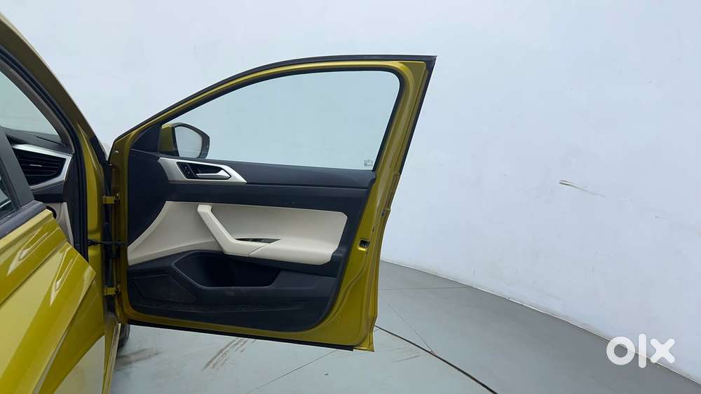 Volkswagen Virtus Highline Plus 1.0 Tsi At, 2022, Petrol