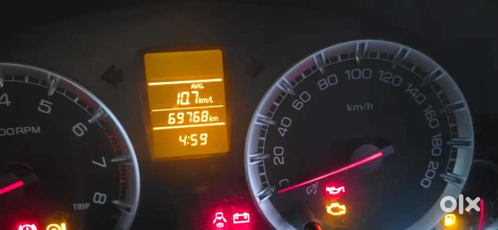 Maruti Suzuki Swift 2016 Petrol  And Cng 70000 Km Driven