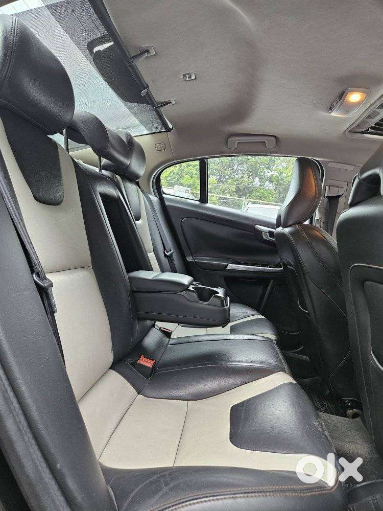 Volvo S60 Cross Country 2.4 Cross Country Inscription, 2018, Diesel