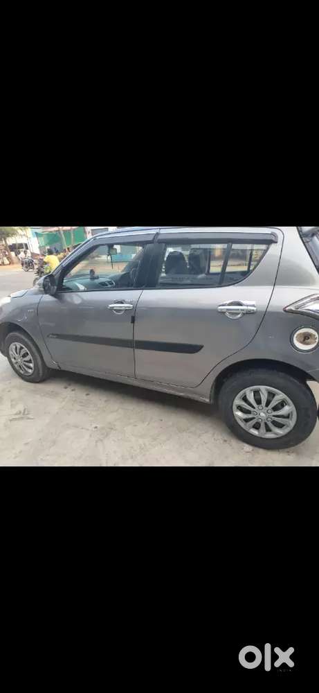 Maruti Suzuki Swift 2017 Petrol 88000 Km Driven