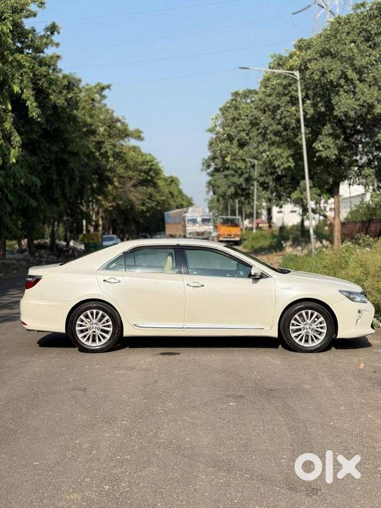 Toyota Camry [2015-2018] 2.5 L At, 2017, Petrol