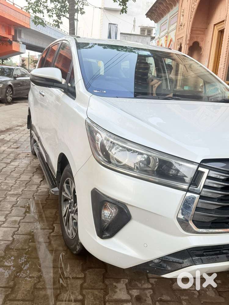 Toyota Innova Crysta 2.4 V 7 Str, 2022, Petrol