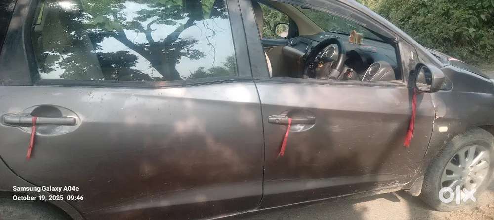 Honda Mobilio 2015 Diesel 99000 Km Driven