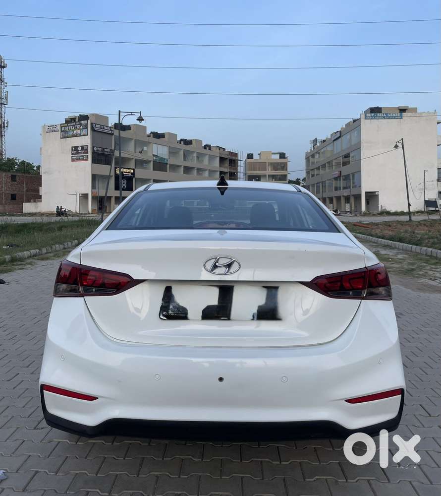 Hyundai Verna Crdi 1.6 E, 2018, Diesel