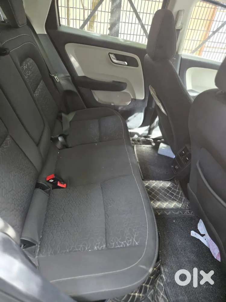 Tata Altroz 2023 Petrol