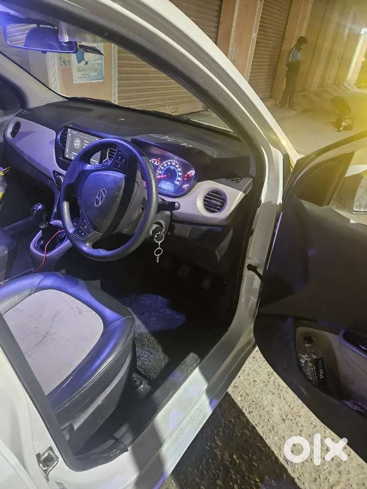 Hyundai Grand I10 2017 Diesel Manual Second Owner