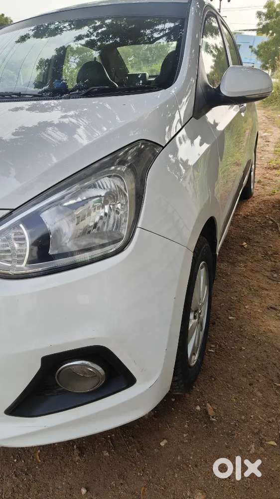 Hyundai Xcent 2016