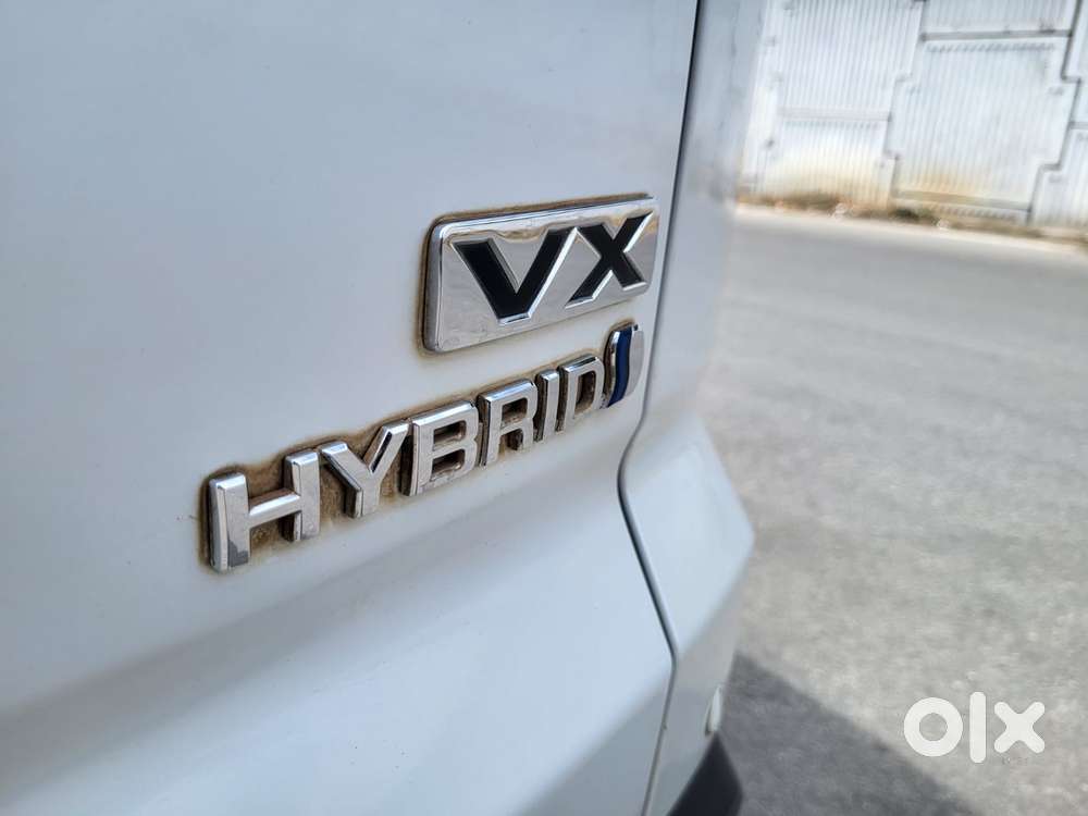 Toyota Innova Hycross 2.0 Vx (o) Hybrid 7 Str, 2023, Cng & Hybrids