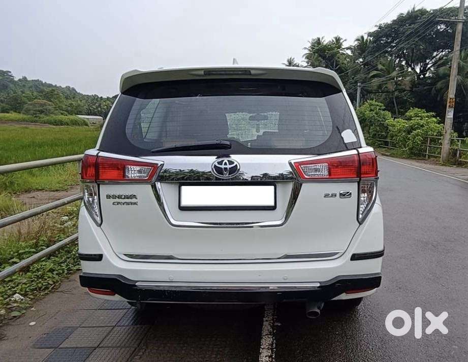 Toyota Innova Crysta 2.8z Automatic, 2017, Diesel