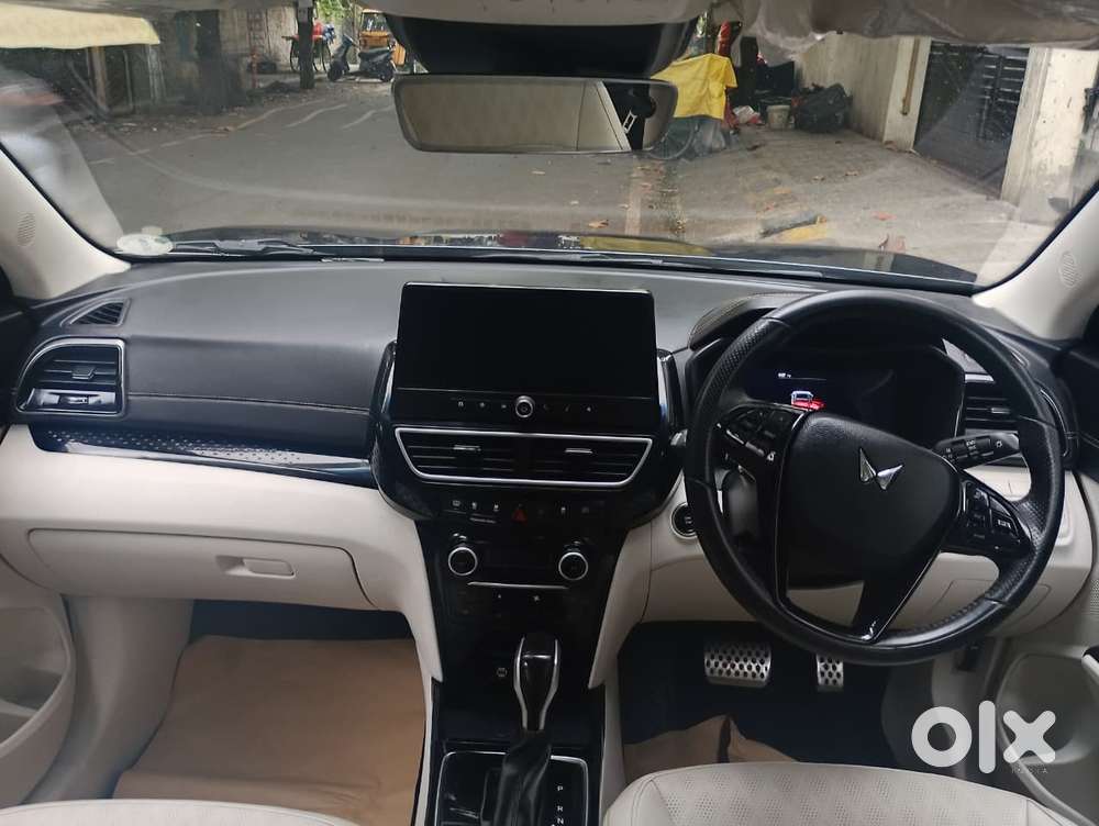 Mahindra Xuv 3xo, 2024, Petrol