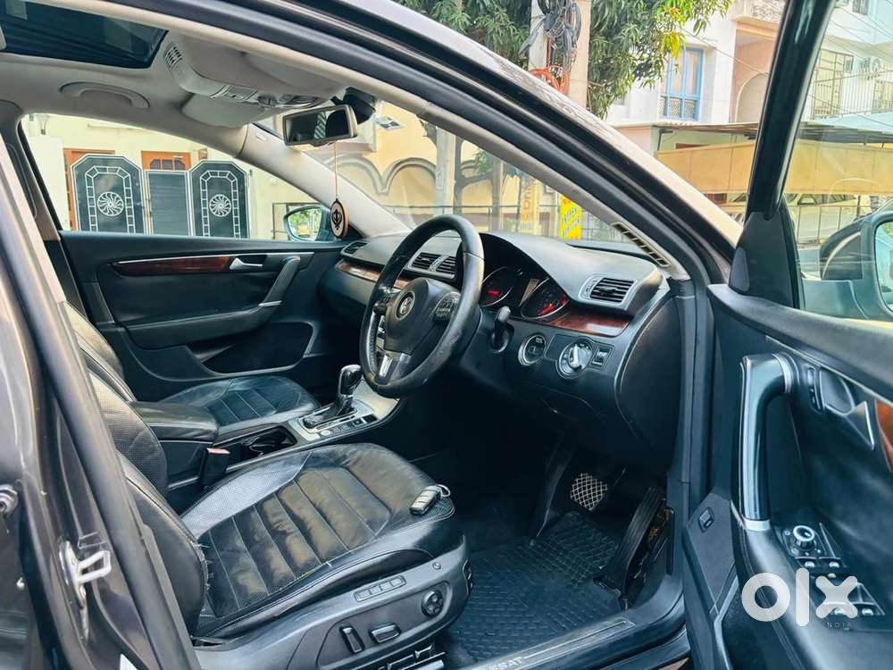 Volkswagen Passat Diesel 2011 Automatic