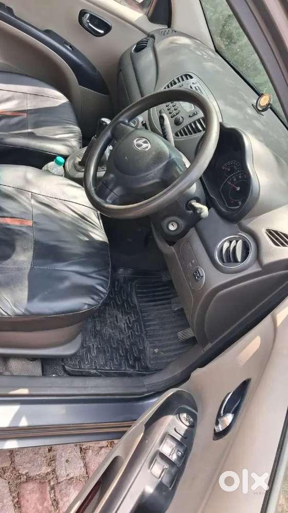 Hyundai I10 Sportz 2011