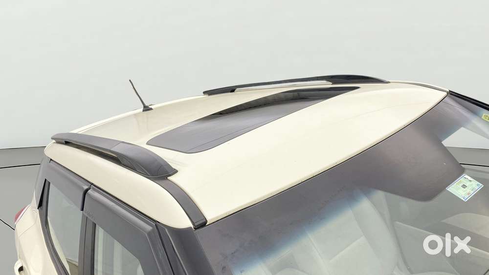 Mahindra Xuv300 W8 Option, 2023, Petrol