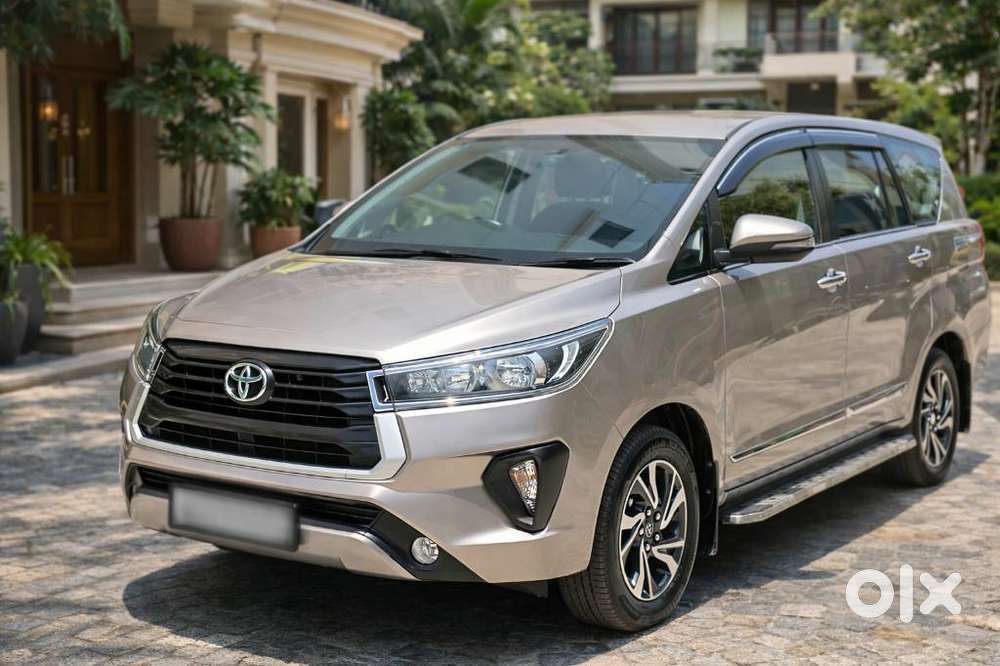 Toyota Innova Crysta [2020-ongoing] 2.4 Gx At 7 Str, 2022, Diesel