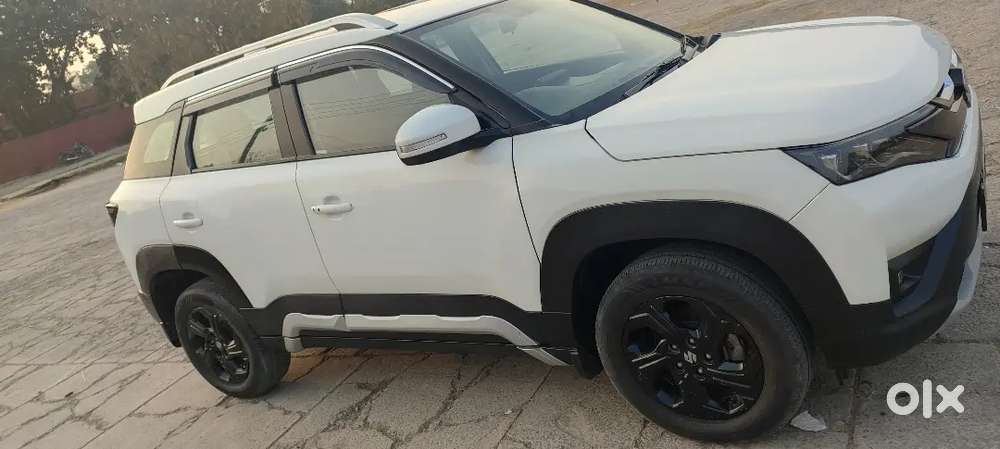 Maruti Suzuki Vitara Brezza 2022 .petrol , Sunroof