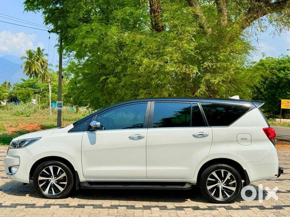 Toyota Innova Crysta Zx 2.4 Diesel 7 Seater, 2025, Diesel