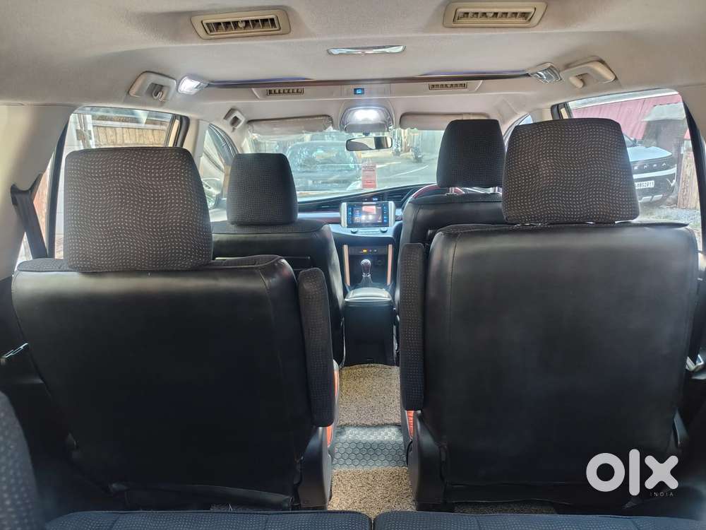 Toyota Innova Crysta 2.4 V, 2016, Diesel