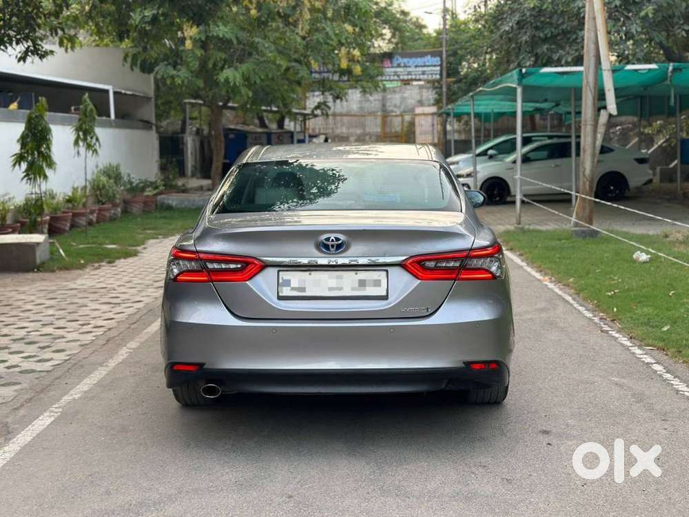 Toyota Camry Hybrid, 2022, Petrol