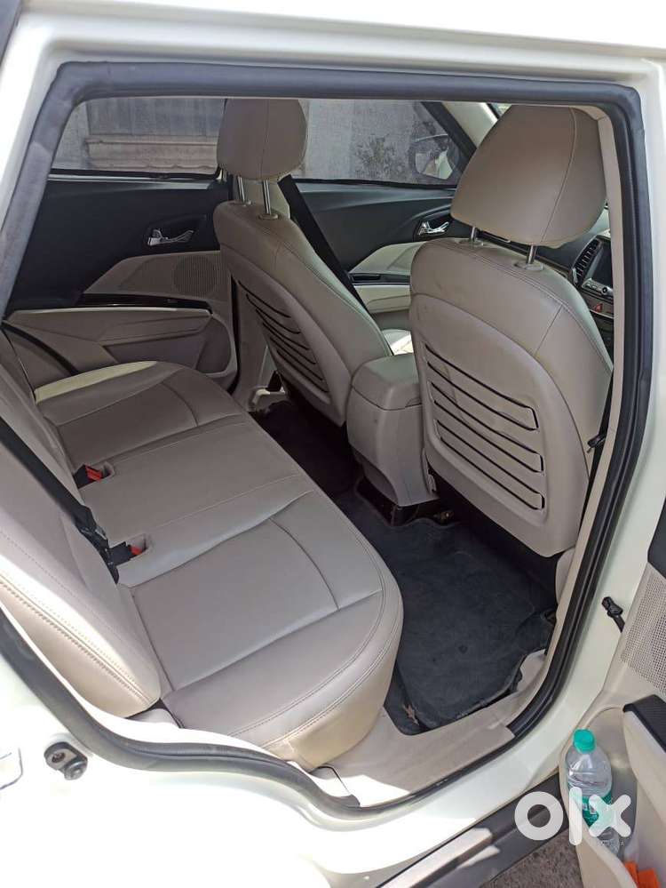 Immediate Sell Xuv 300 Auto