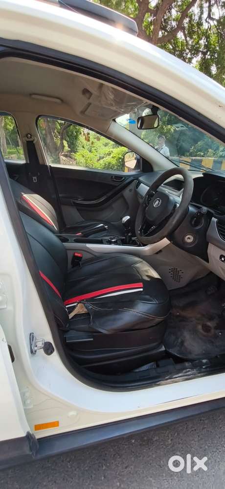 Tata Nexon 1.2 Revotron Xm (s), 2018, Cng & Hybrids
