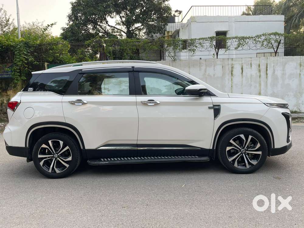 Mg Hector Plus Sharp Pro 1.5 Turbo Petrol Cvt 6 Str, 2023, Petrol