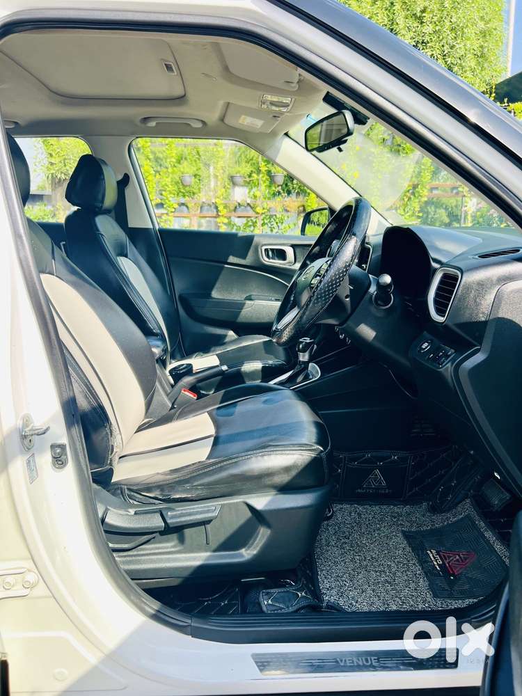 Hyundai Venue Sx Plus Turbo Dct, 2020, Petrol