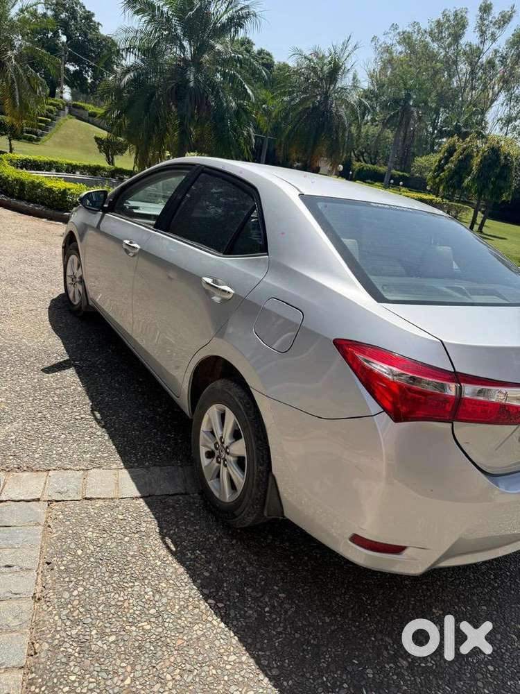 Toyota Corolla Altis 2017 Petrol Well Maintained