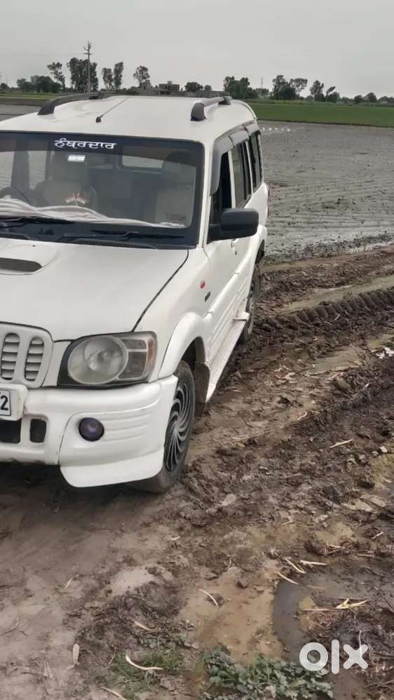 Mahindra Scorpio Classic 2006