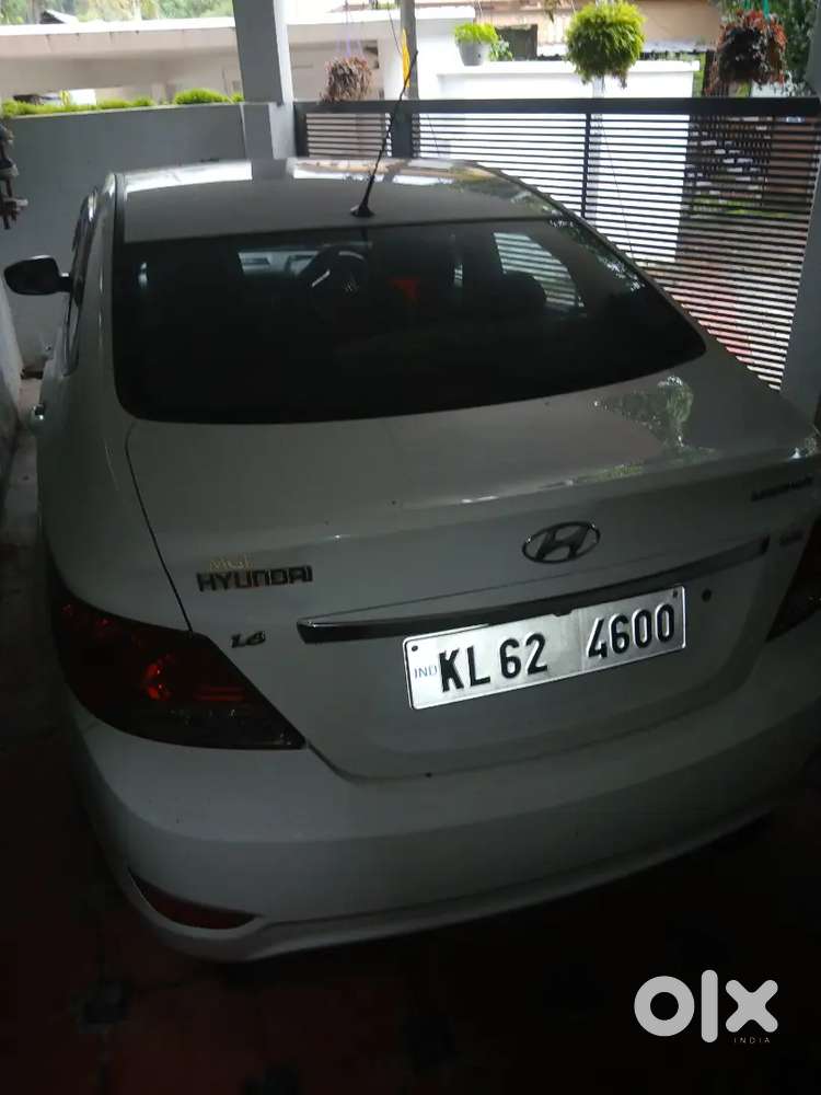 Hyundai Verna Crdi Sx 2011