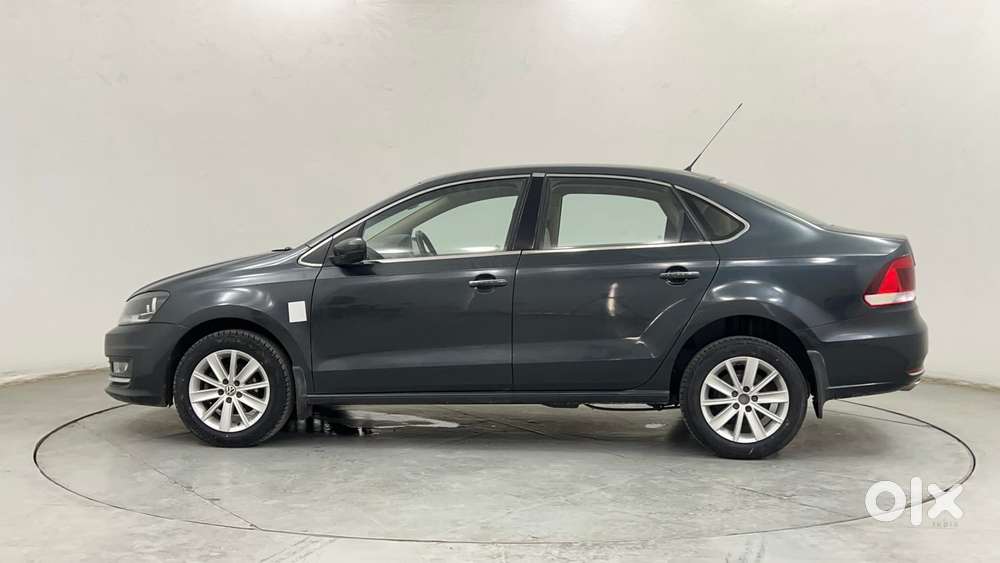 Volkswagen Vento 1.6 Highline, 2016, Petrol