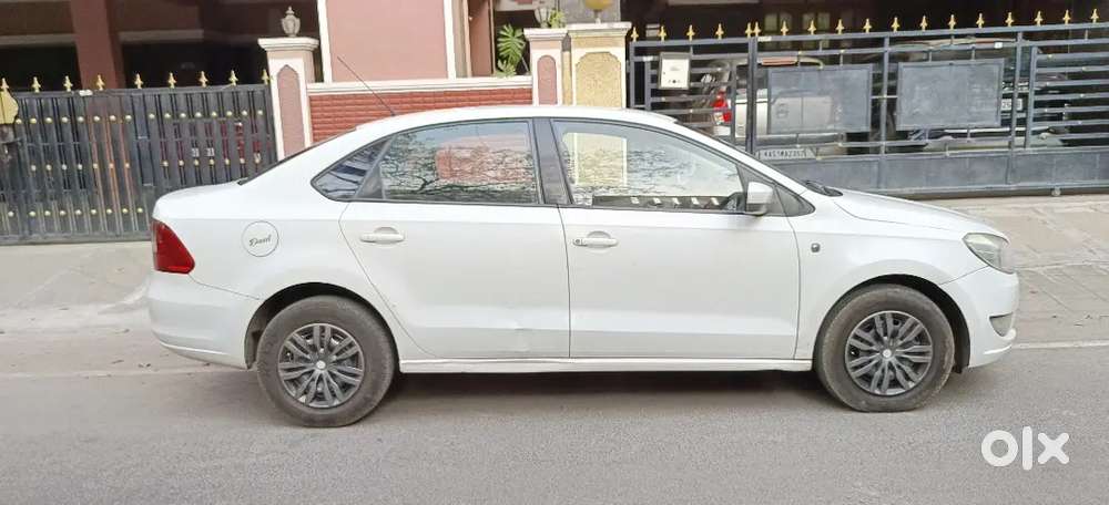 Skoda Rapid 2012 Good Condition Diesel 2nd Owner Well Maintained