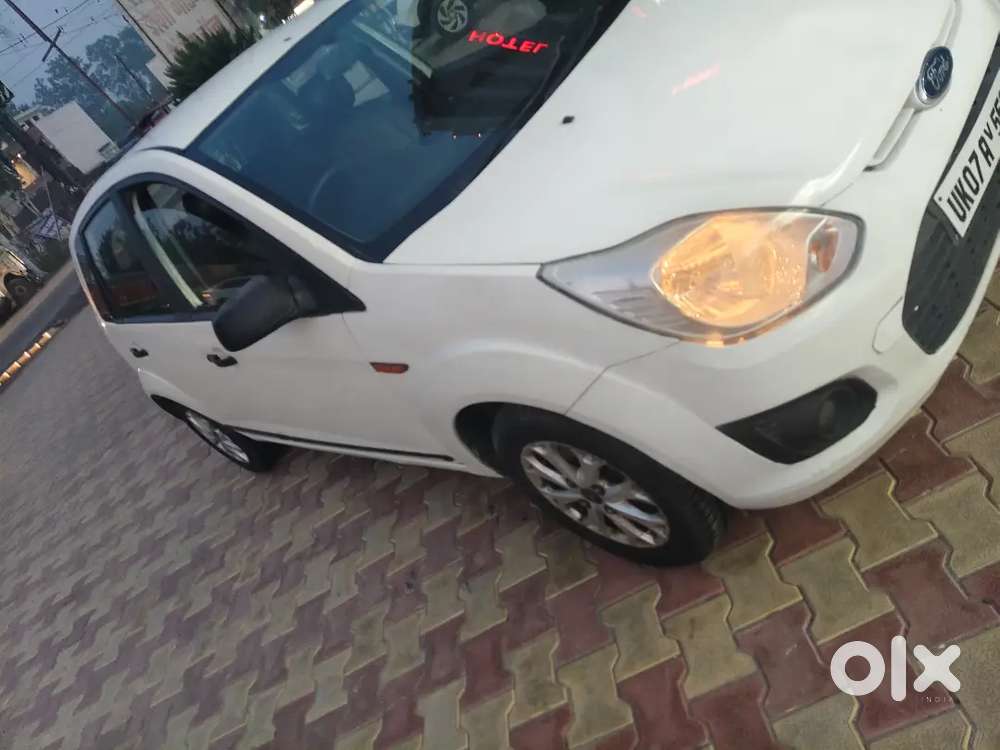 1st Owner. Alloys. 27 Kmpl Mileage 2013 Model Chilled Ac