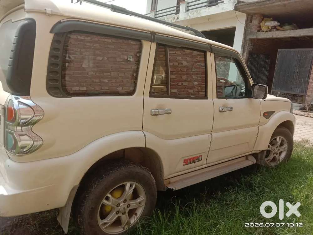 Mahindra Scorpio Diesel 2014 Variant S4