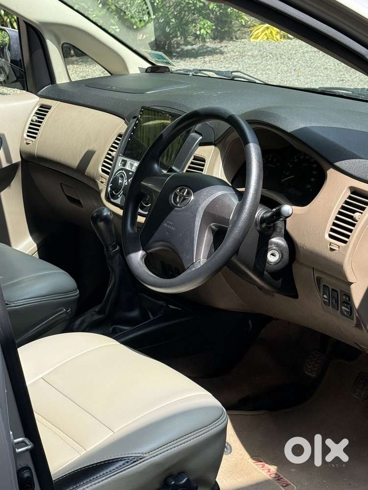 Toyota Innova 2.5 Gx 7 Str Bs-iii, 2016, Diesel