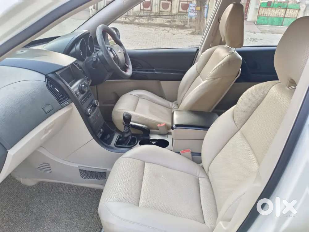 Mahindra Xuv500 2017 Diesel 70000 Km Driven