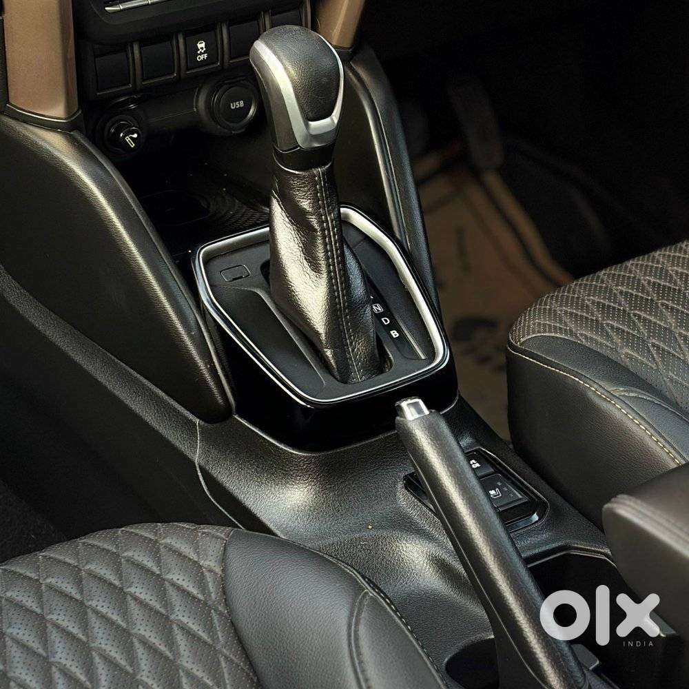 Maruti Suzuki Grand Vitara 1.5 Alpha Plus Intelligent Hybrid Ecvt, 2..