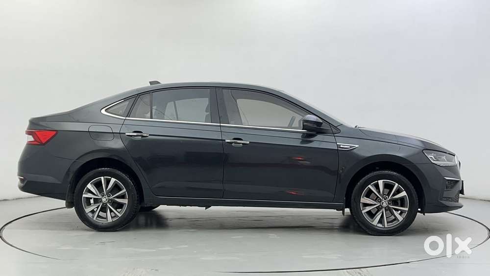 Skoda Slavia Style 1.0l Tsi Mt, 2023, Petrol