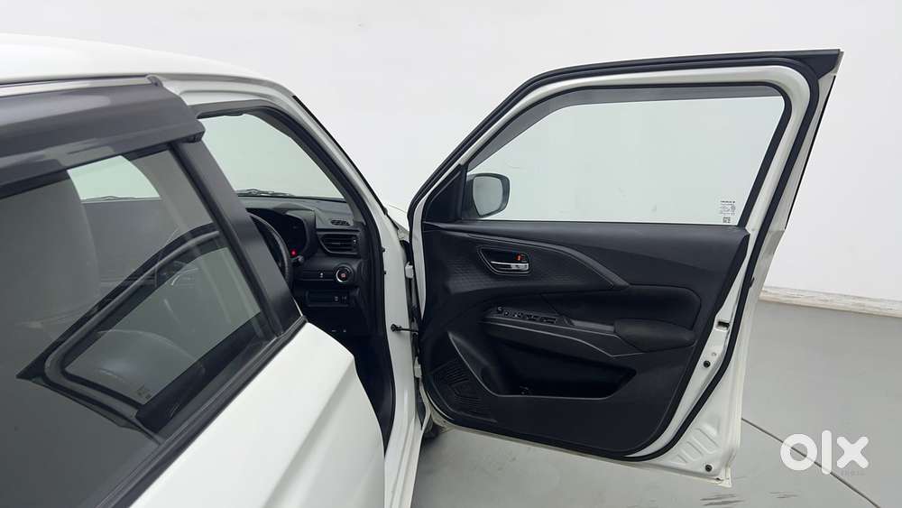 Maruti Suzuki Swift Amt Vxi, 2024, Petrol